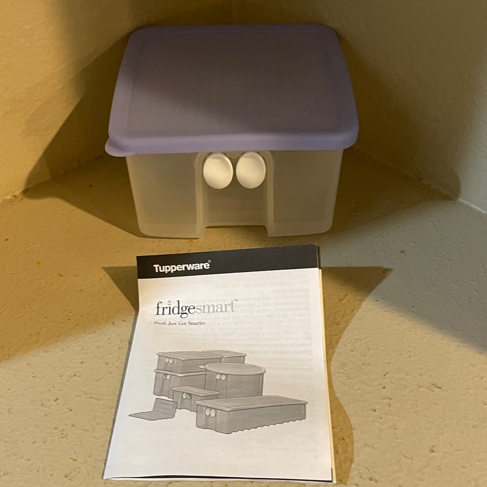 Tupperware Fridgesmart Small Square Container - Picture 5 of 12